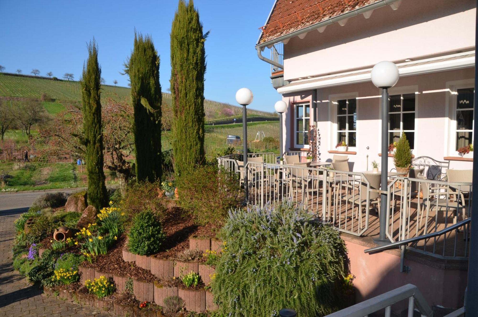 Castell Hotel&Restaurant Leinsweiler Esterno foto