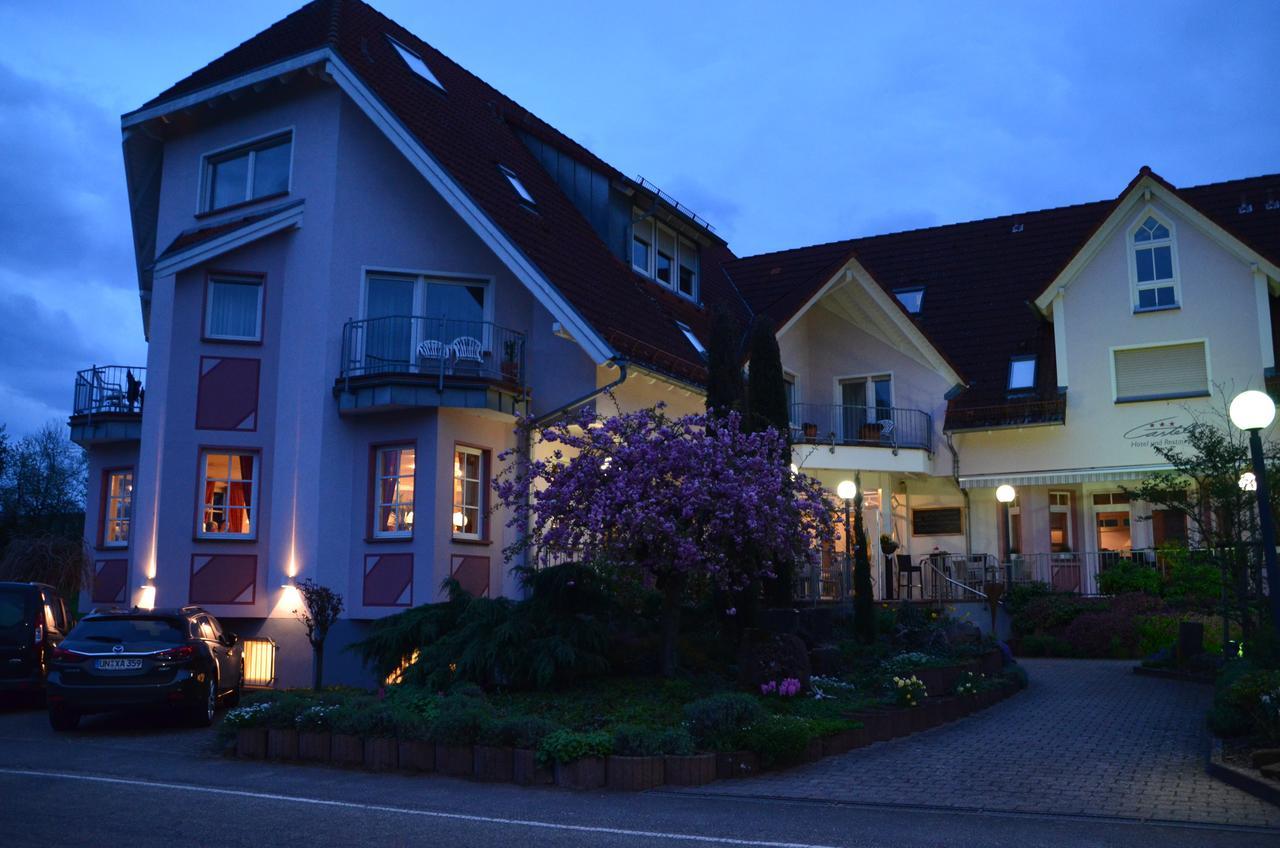Castell Hotel&Restaurant Leinsweiler Esterno foto